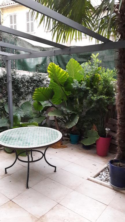 Chambres Et Table D'Hotes Le Jardin De Tesse Toulon Exterior foto